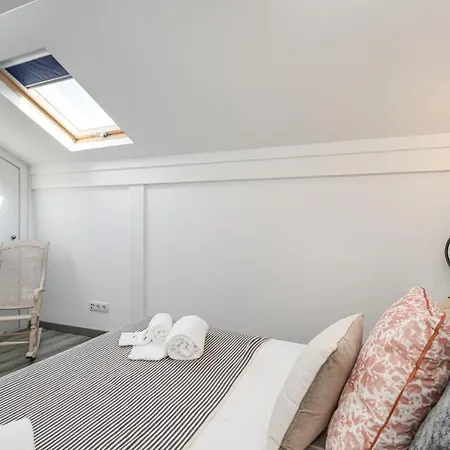 Casa Lobo - 2 Bedrooms - Duplex Vakantiehuis Faro